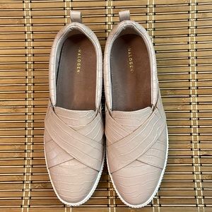 Halogen women’s leather light pink slip ons Sz. 8